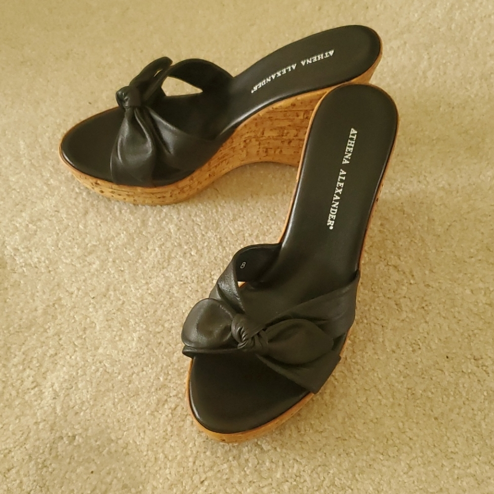 Super cute Wedge